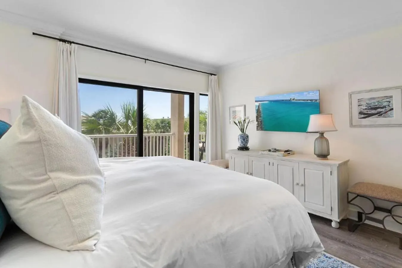 2 Bed Destin Condo Private Beach Access Laundry Fitness Game Room 0*,  United States