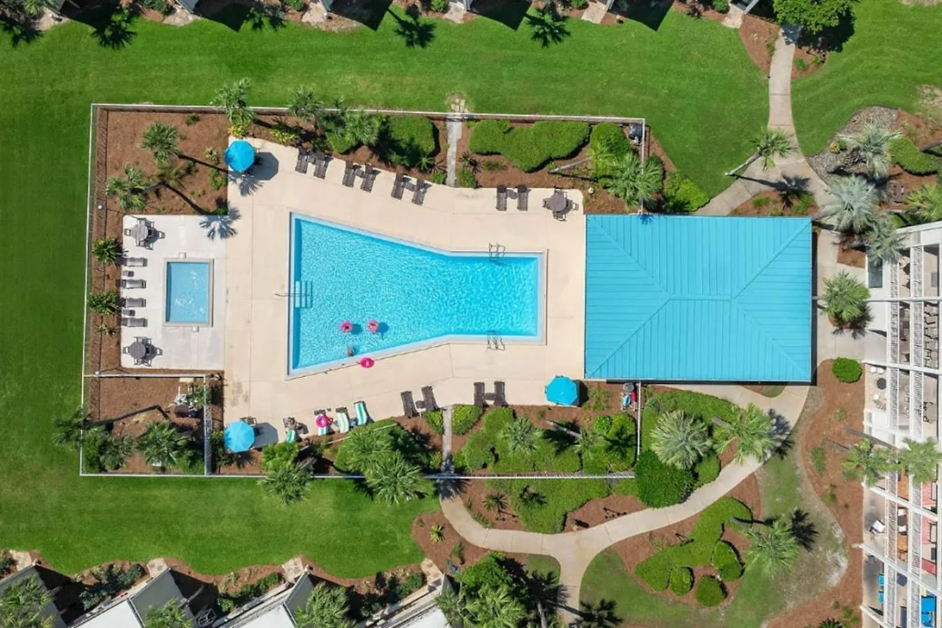 2 Bed Destin Condo Private Beach Access Laundry Fitness Game Room Holiday home