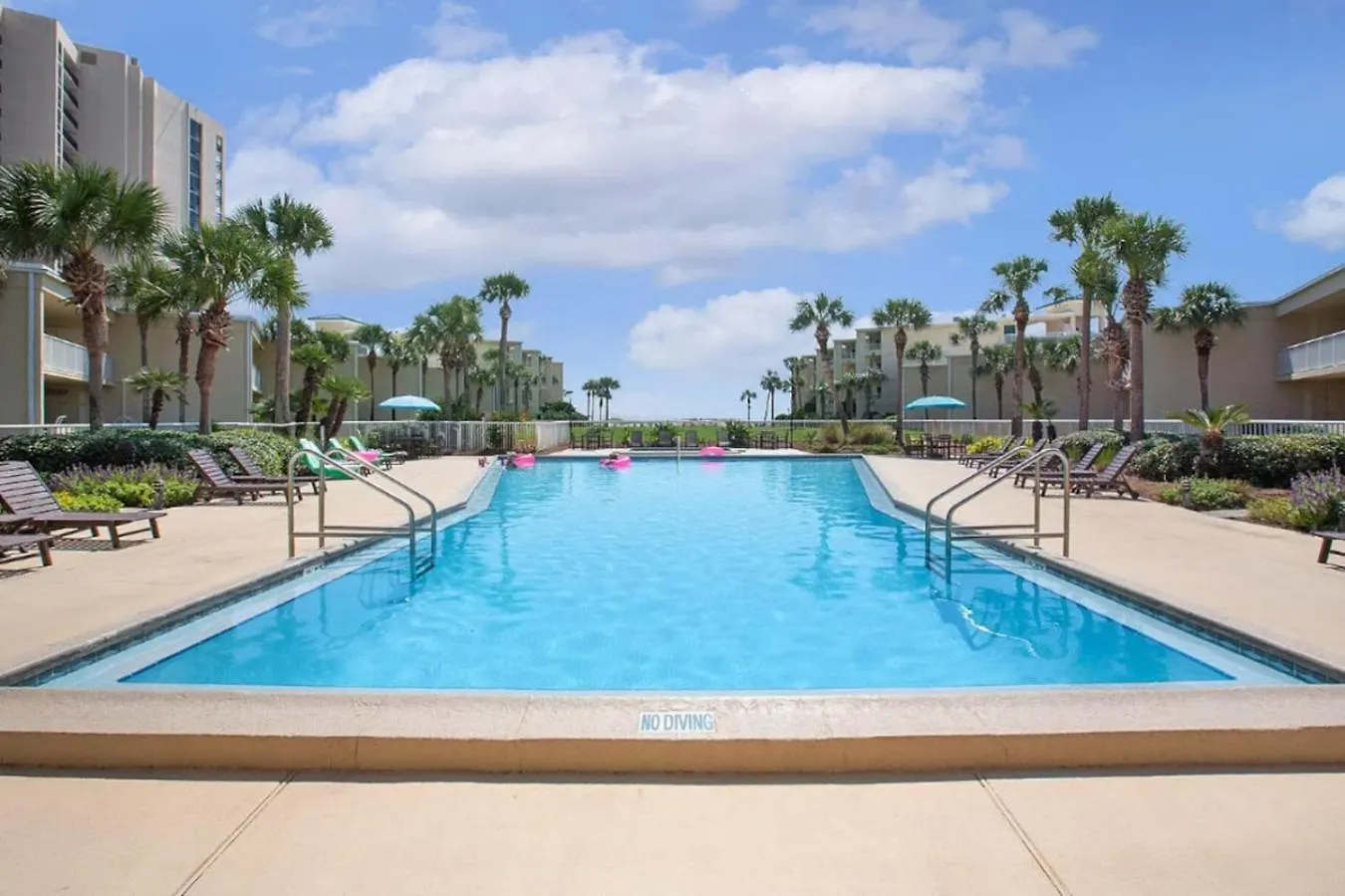2 Bed Destin Condo Private Beach Access Laundry Fitness Game Room